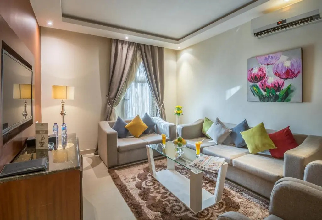 Al Muhaidb Residence Al Malaz 1 - Economic