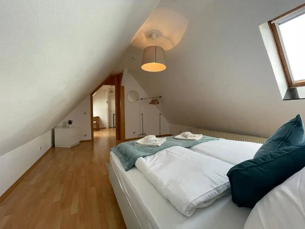 Suite Dilara by NINJA SPACES - 105QM Maisonette, Netflix, Garten, Parkplatz