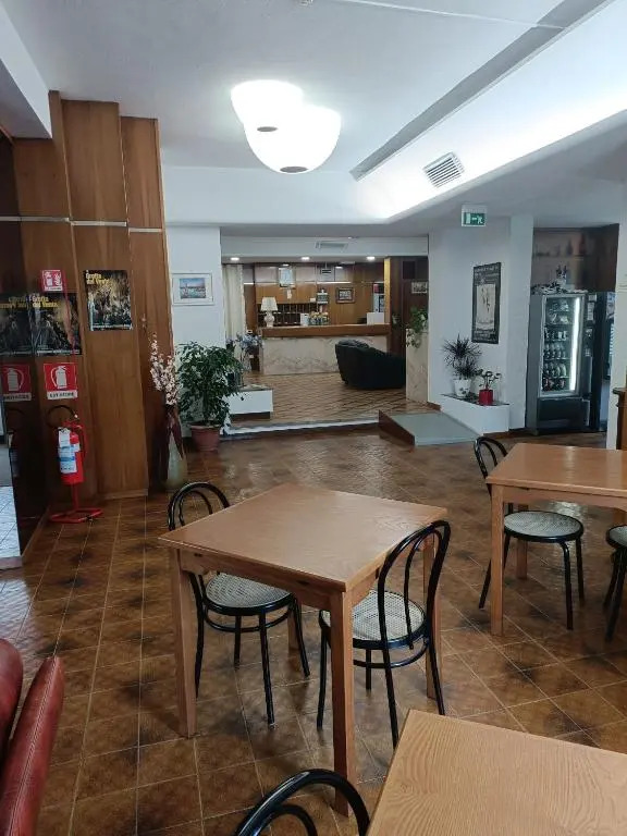 Hotel Alba Serravalle