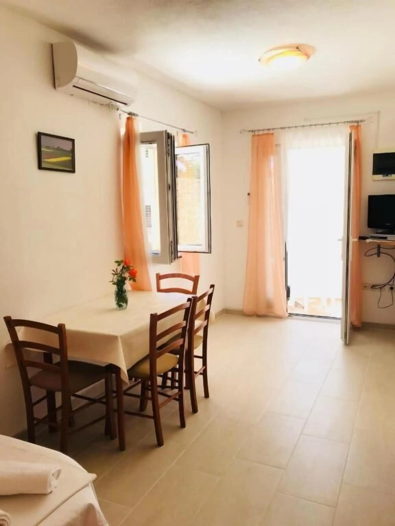 Apartments by the sea Novalja, Pag - 21646