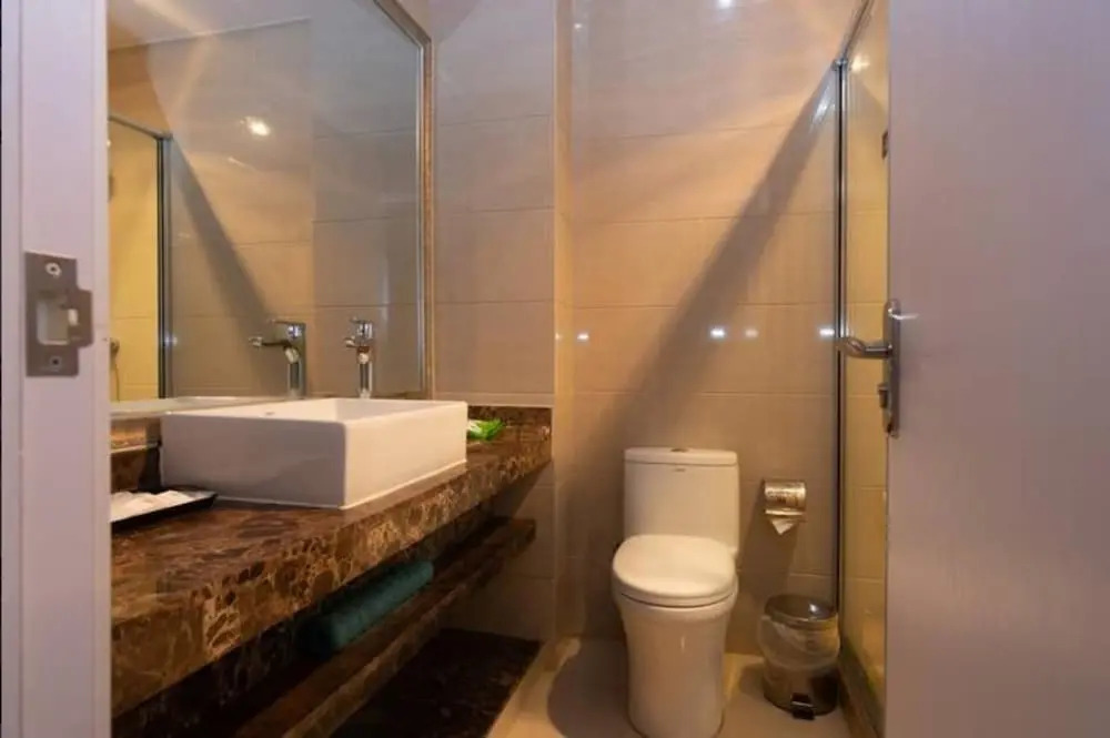Shine Apartment