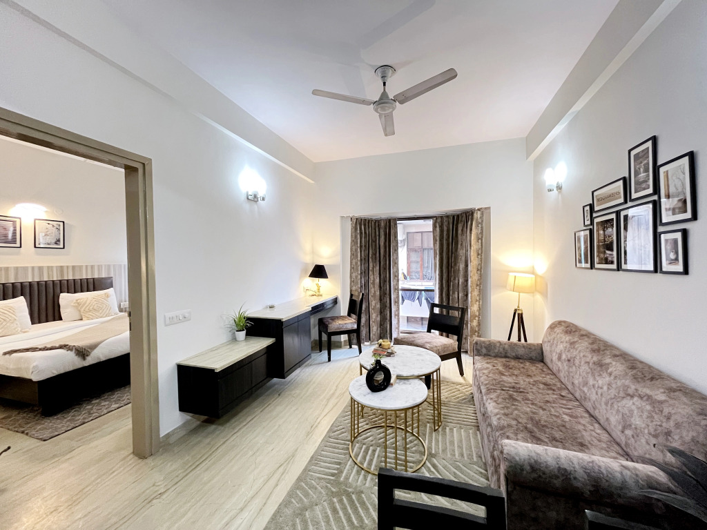 Premium 1Bhk Serviced Apartment By Bedchambers