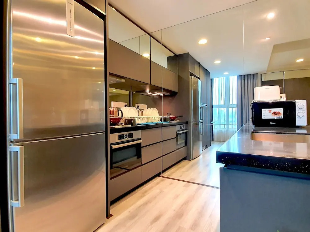Verve Suite KL Designer Apt by BeeStay