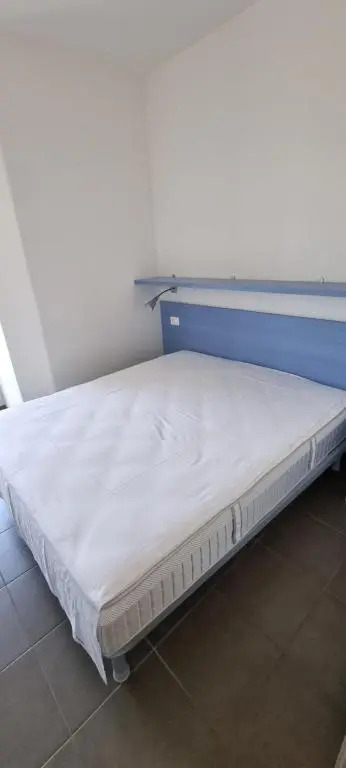 International Seaview Apartments
