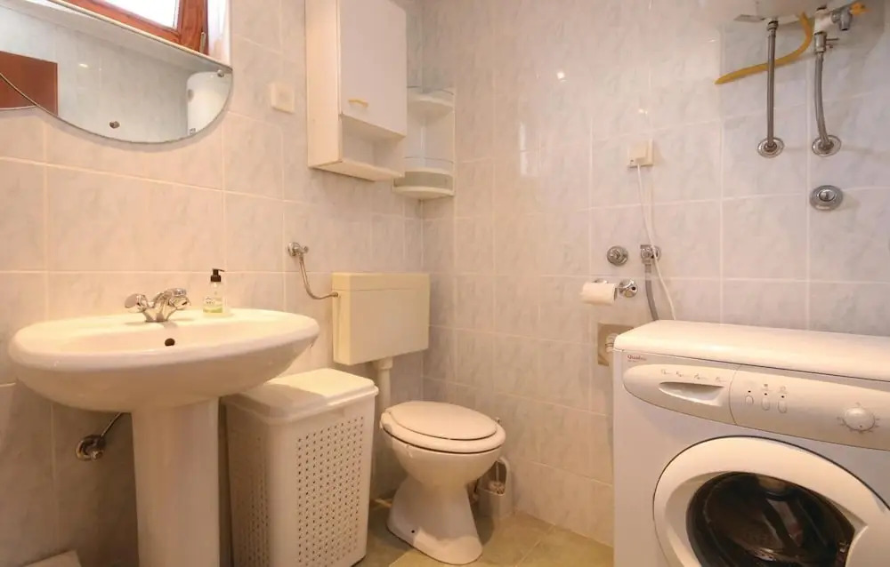 Beautiful Home in Sibenik With Wifi and 2 Bedrooms