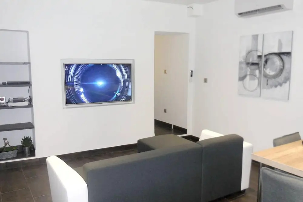 Apartment With one Bedroom in Bonifacio, With Wonderful City View and Wifi - 5 km From the Beach