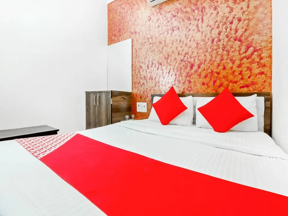 FabHotel The United
