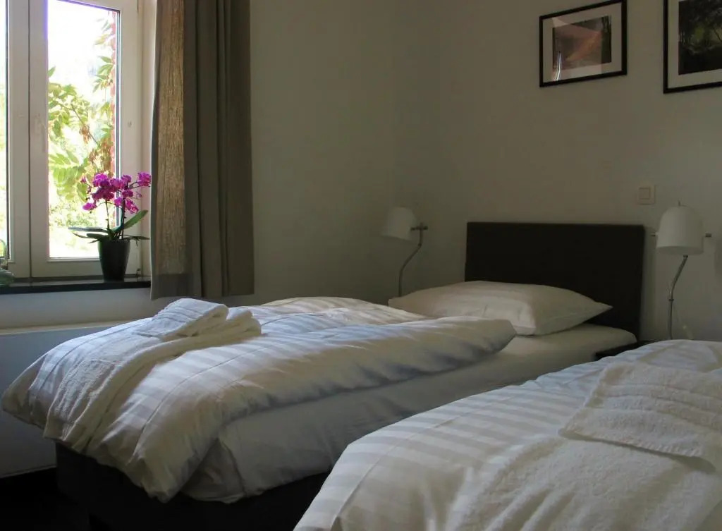 Le Baron Suites & Apartments