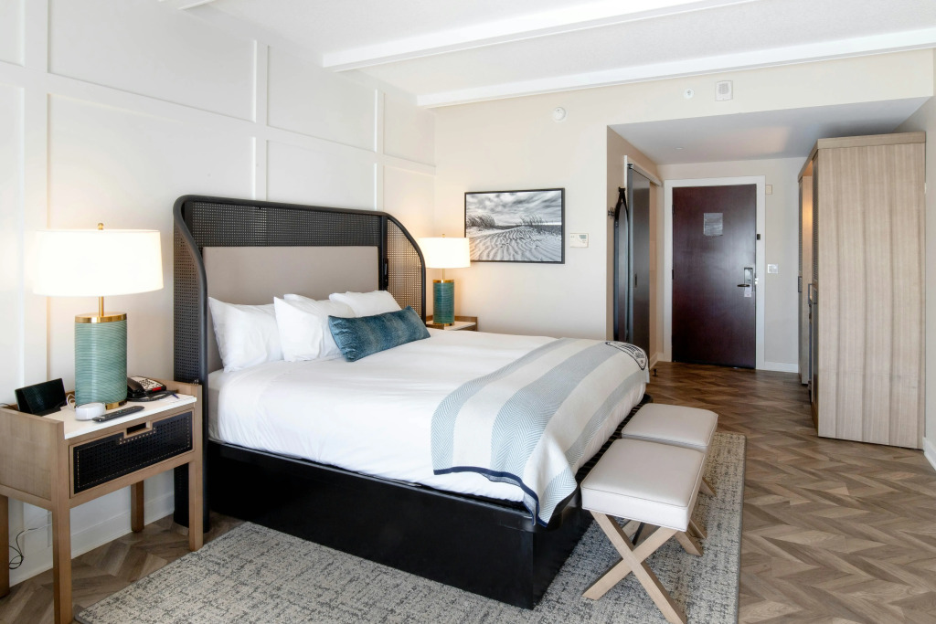 The Inn at Harbor Shores
