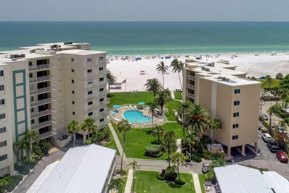 Jamaica Royale Beach View Towers By Beachside Management