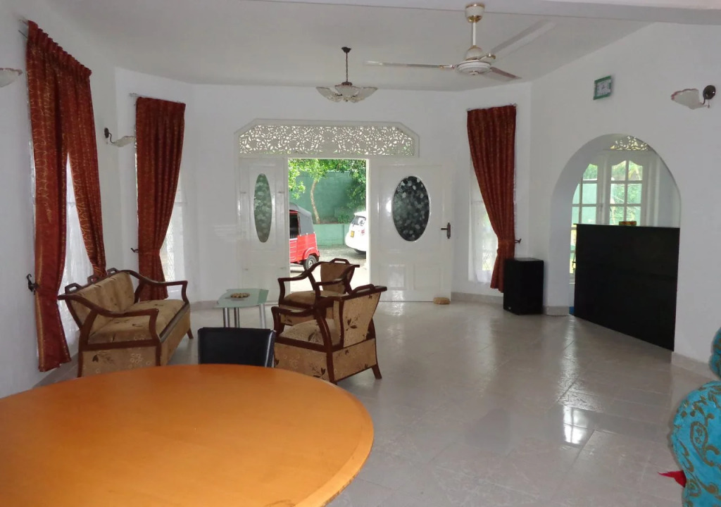 Kandy Casual Tourist Hotel