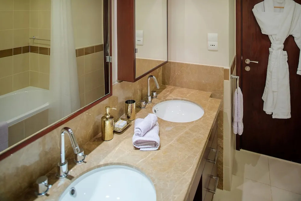 Dream Inn Dubai – 29 Boulevard with Private Terrace