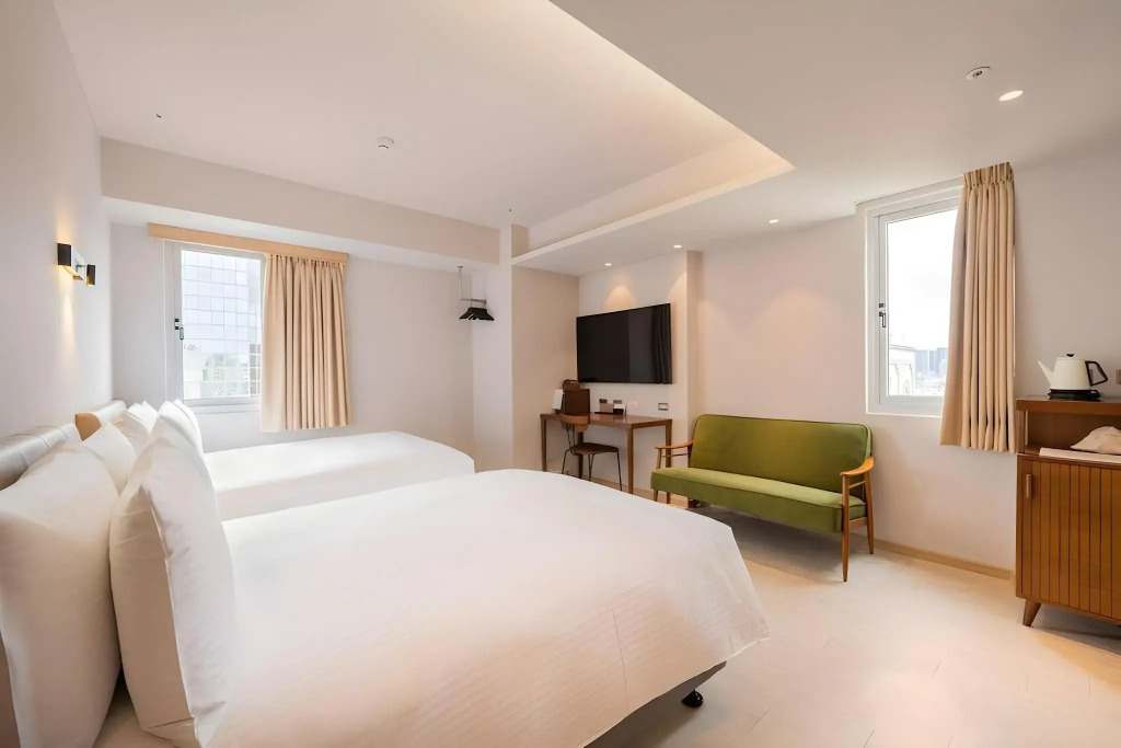 Inns Hotel