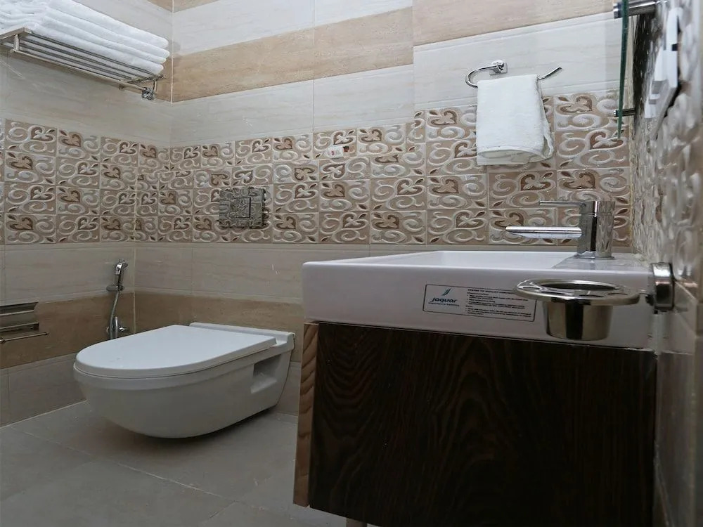 OYO 14098 R R Homes