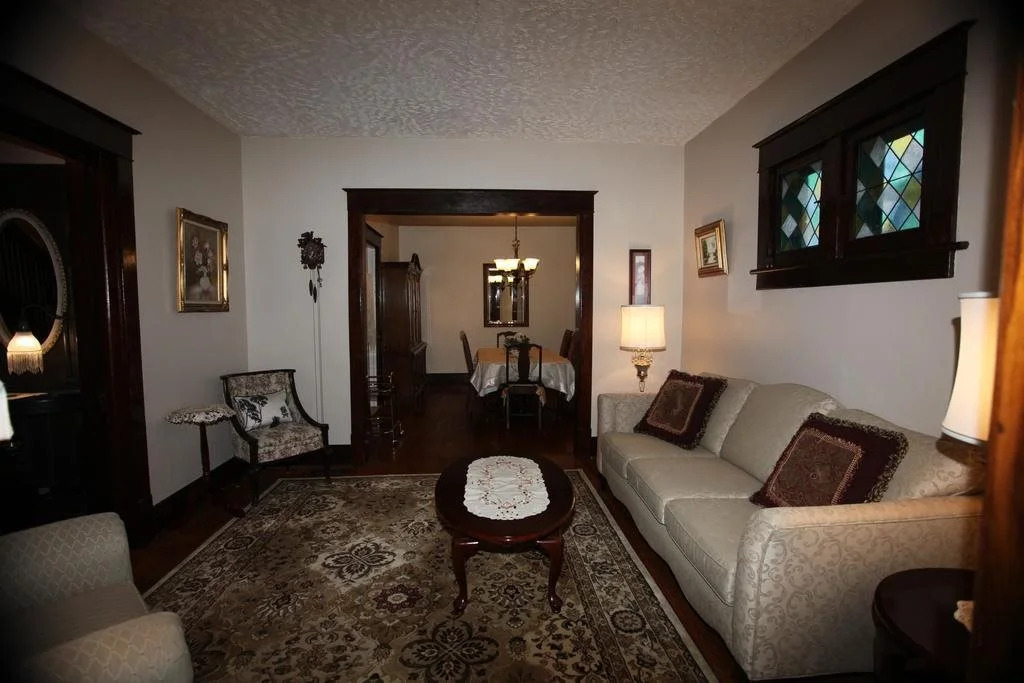Ambiance By The Falls B&B