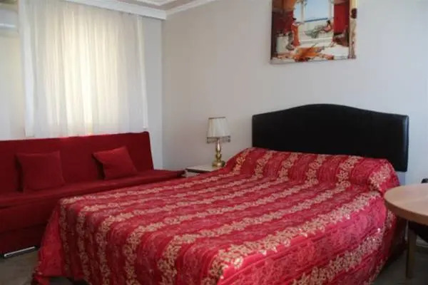 Dom Hotel