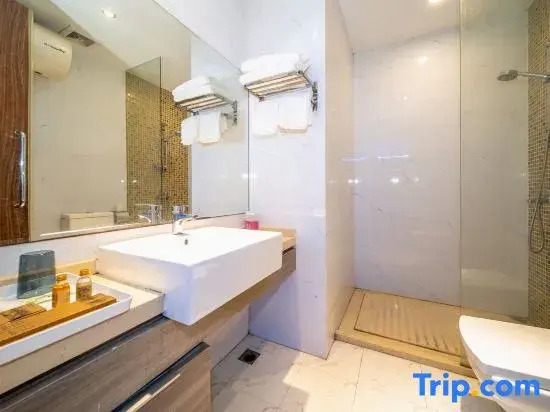 Lexiang E-sports Apartment (Liuzhou Chengzhong Wanda GuangChang