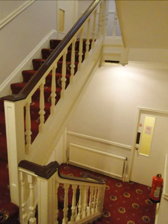 Hallam Hotel