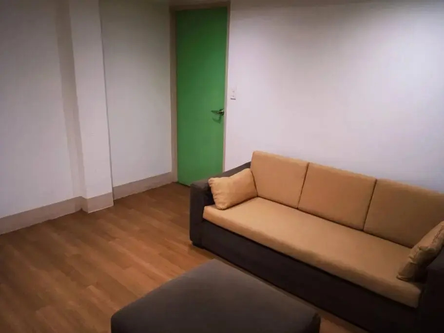 Sulit Condo Unit Santa Mesa Manila