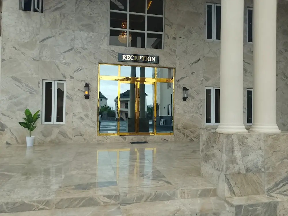 Rhocharls Hotel and Suites