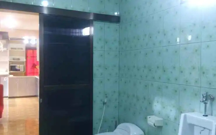 Cozy Apartment Style near Airport at Terate