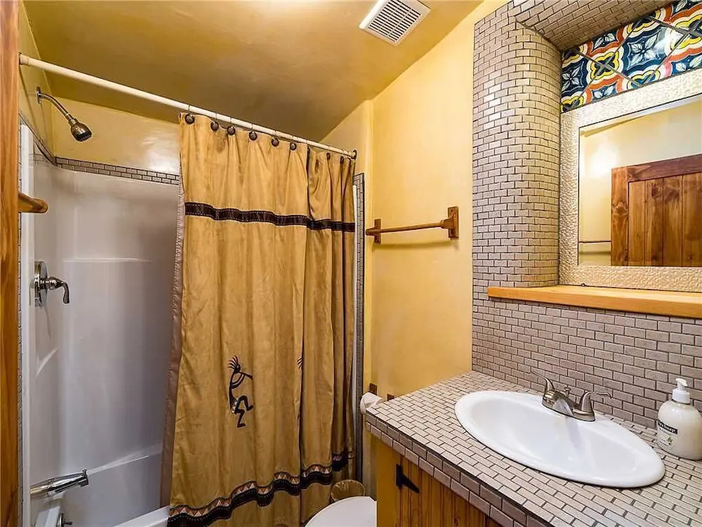 Casa Dulce, 3 Bedrooms, Walk to Town, Pet Friendly, Sleeps 6