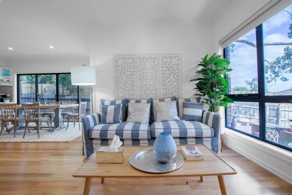 AU.JOY 3 Bed Townhouse Burwood 1