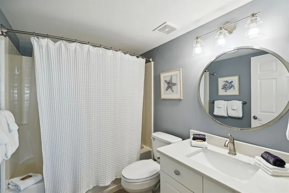 Seacrest 501AB is a Gulf Front 3 BR on Okaloosa Island by RedAwning