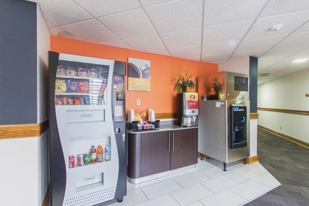 Red Roof Inn Greencastle South – Cloverdale