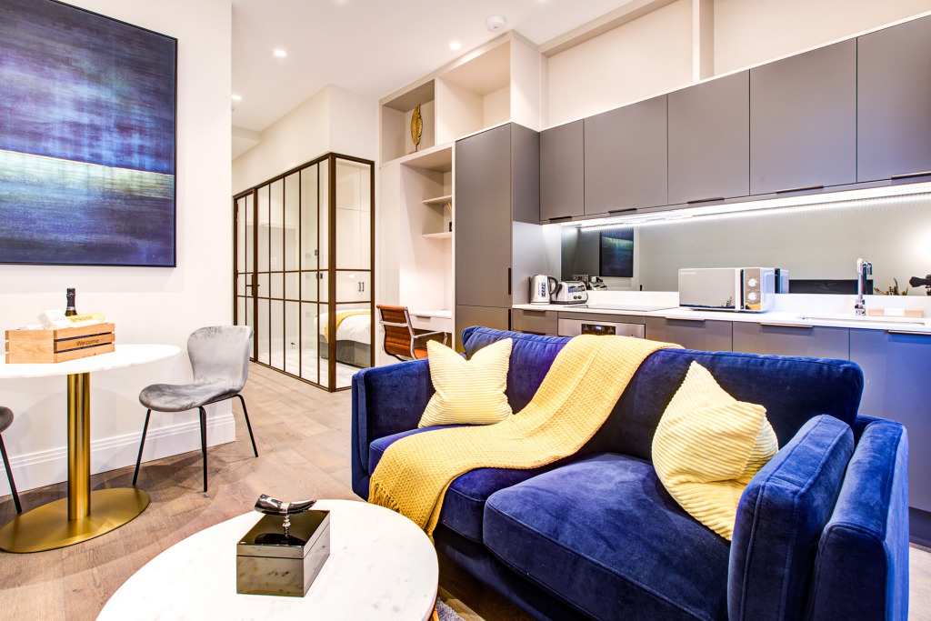 Hybrid Resi Canary Wharf