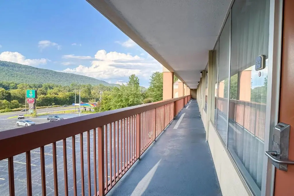 OYO Hotel Harriman near I-40
