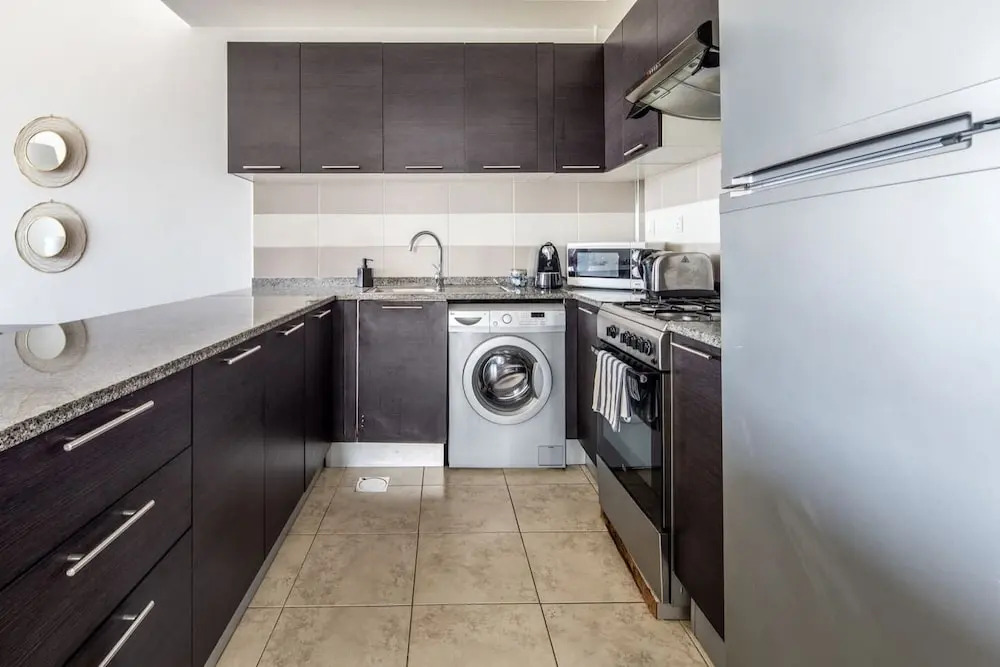 Outstanding 2BR in Serene JVT Neighborhood!