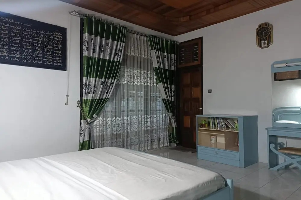 OYO 93706 Penginapan Syariah Hj. Kenan