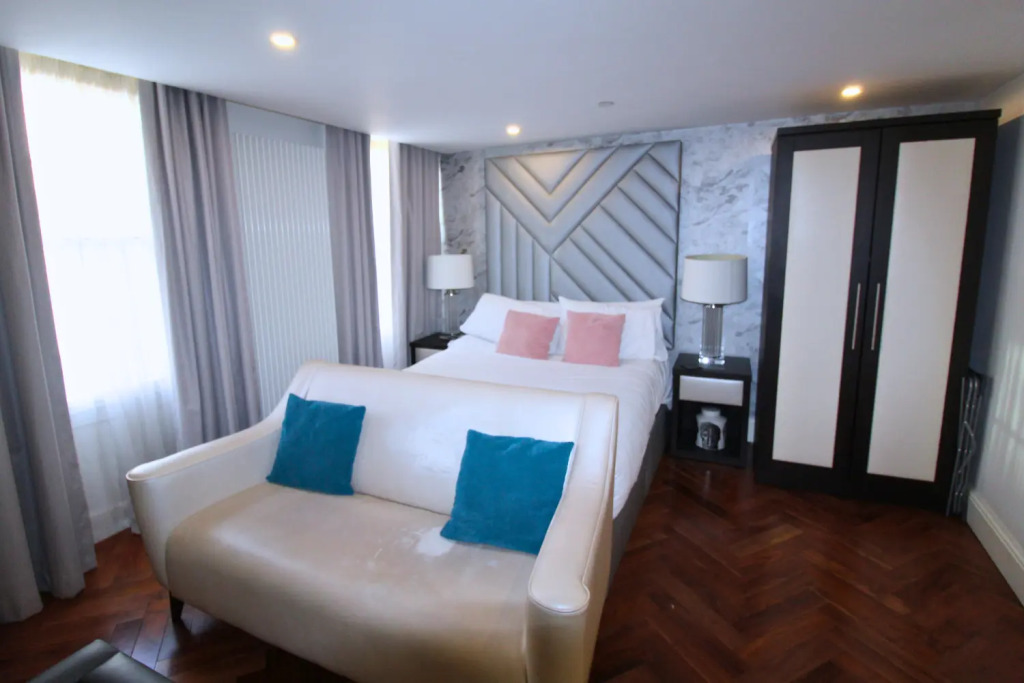 Baker Street by Viridian Apartments