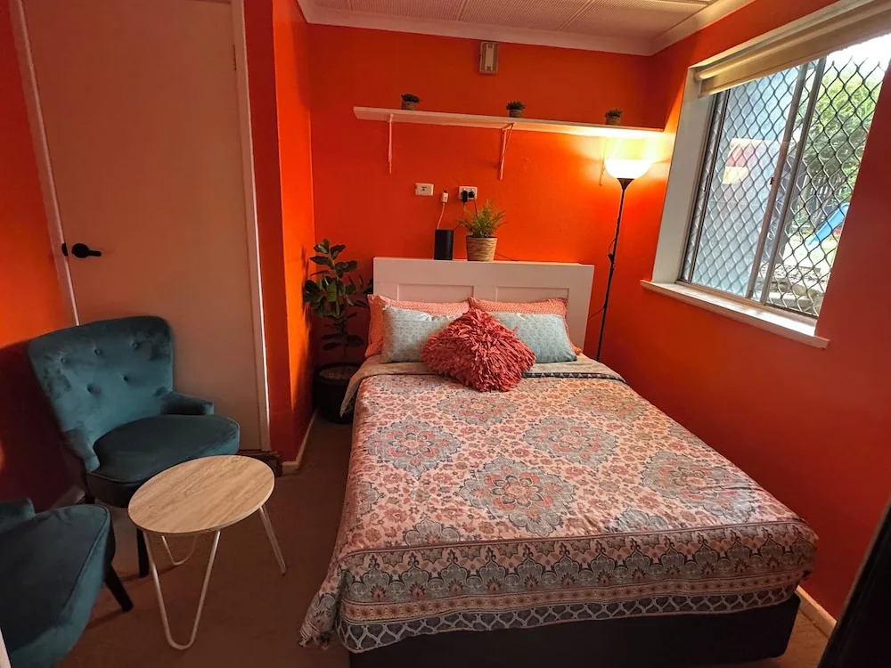 Curtin Cozy 2-bedroom House Near Canberra Hospital