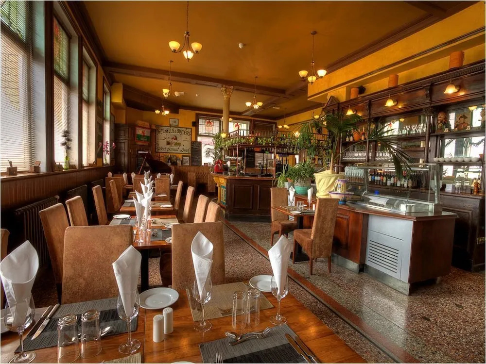 The Waterloo Hotel & Bistro