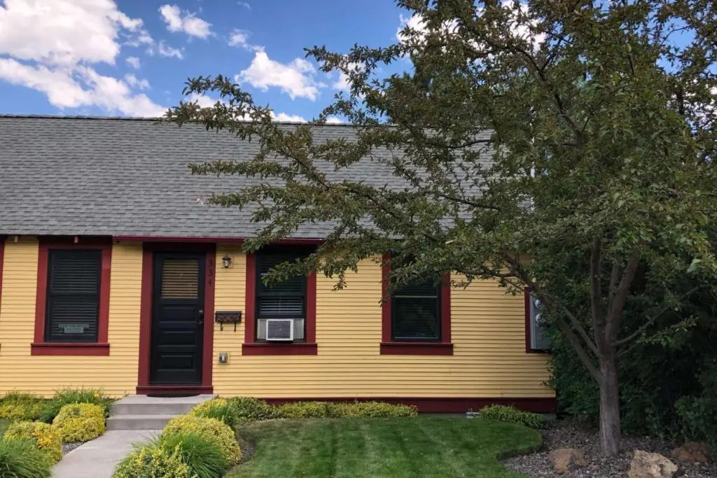 Hill St Cottage 334