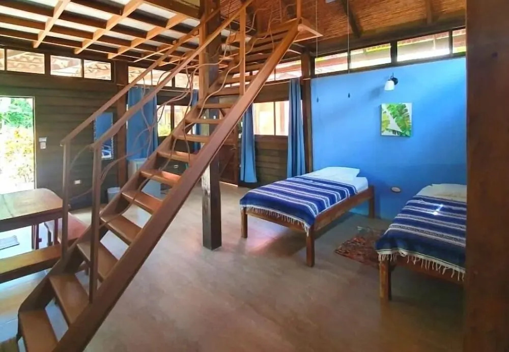 Cabuya Lodge