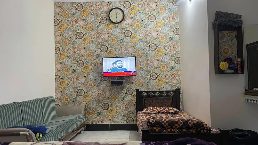 Red Rose Hotel Balakot