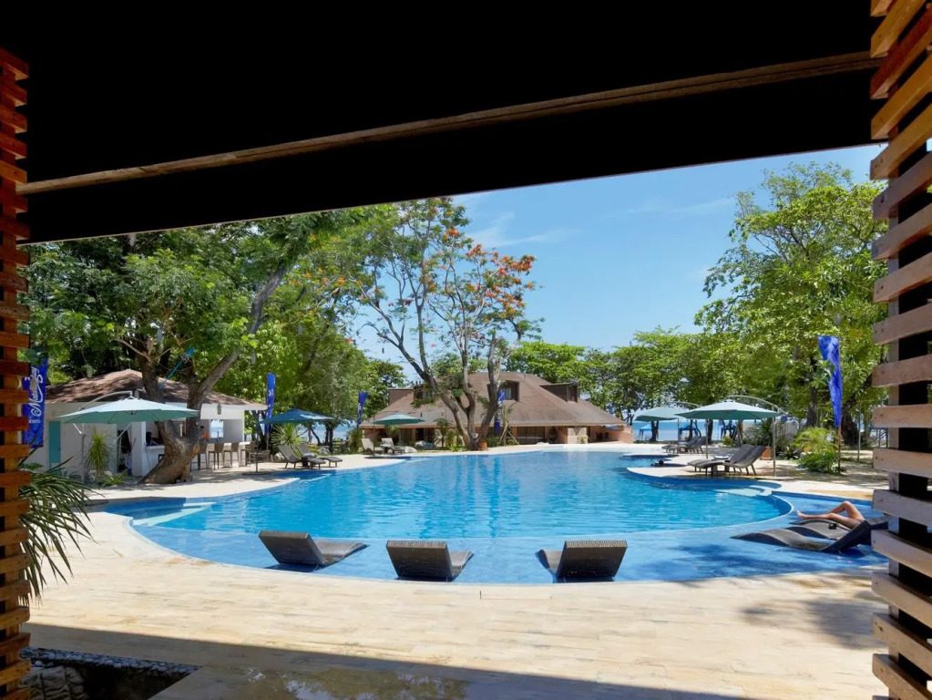 Matabungkay Beach Hotel