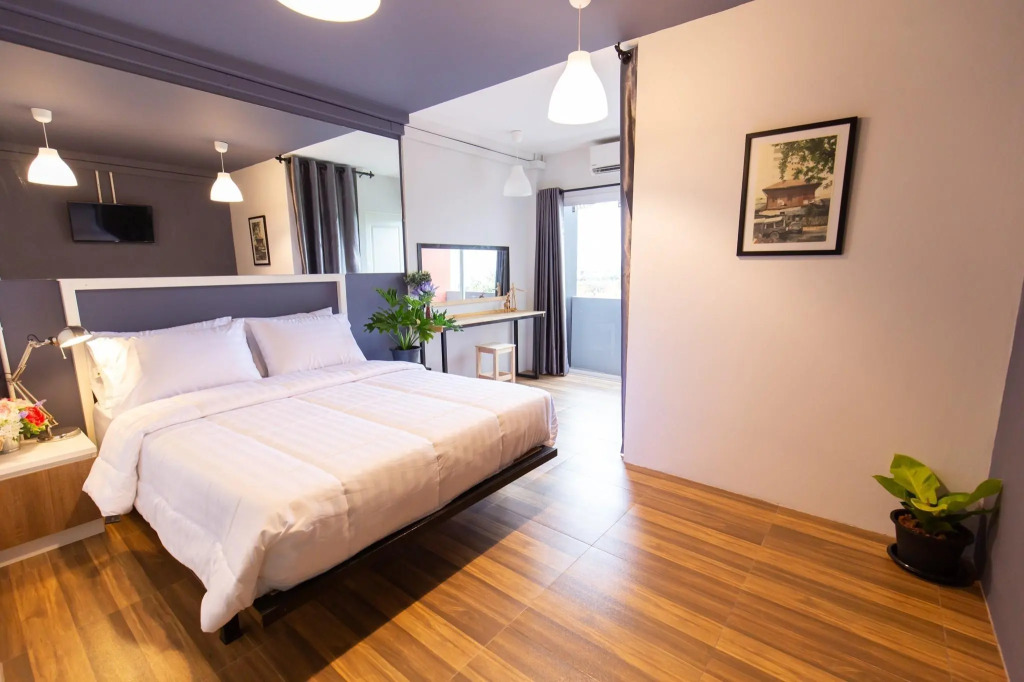 Mango 10 House