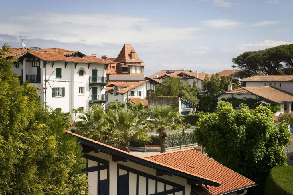 Hôtel & Résidence Vacances Bleues Orhoïtza