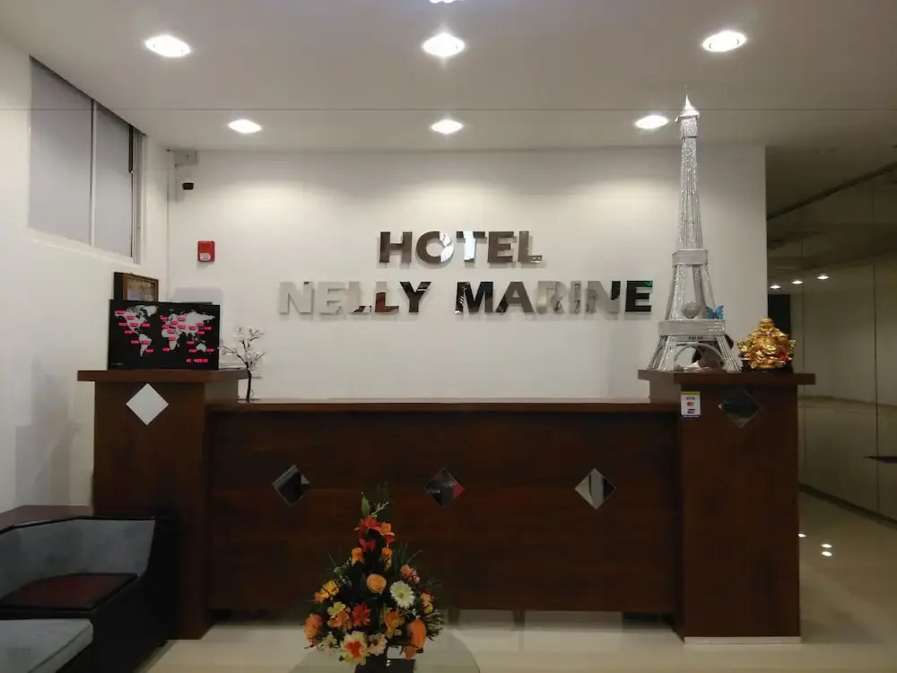 Oyo 287 Hotel Nelly Marine