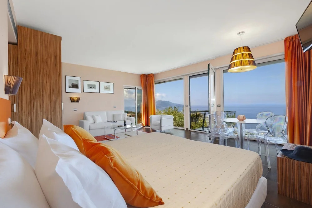 AMORE RENTALS - Villa Elia