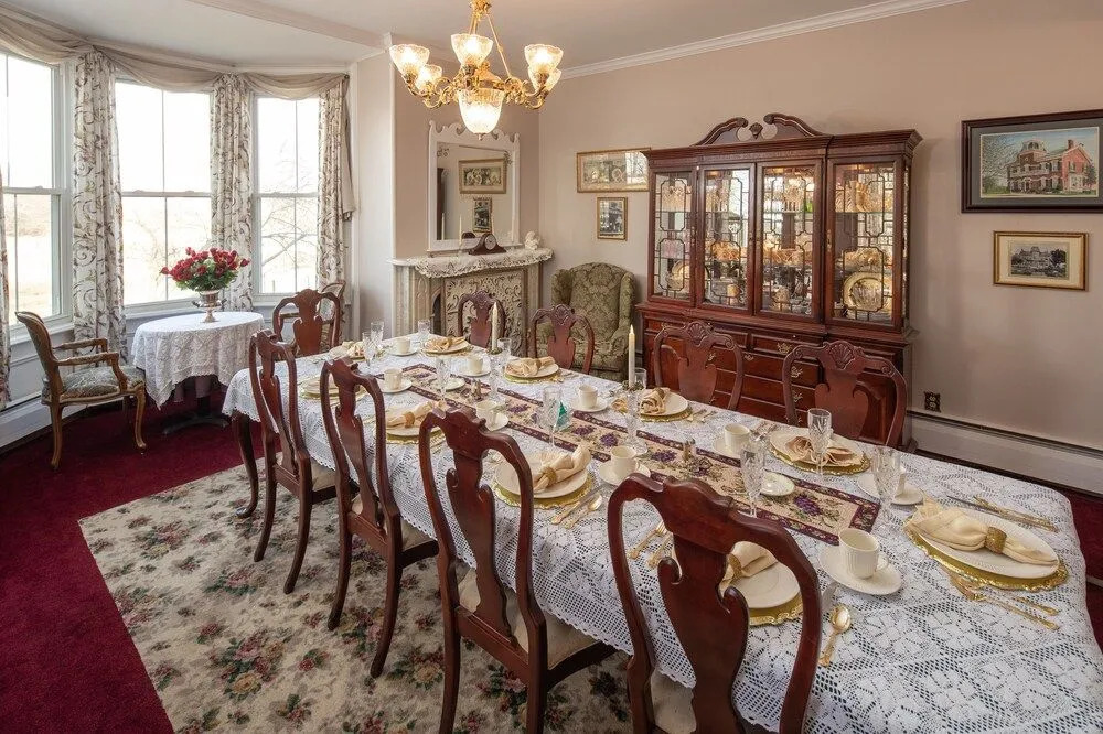 Cloran Mansion Bed & Breakfast
