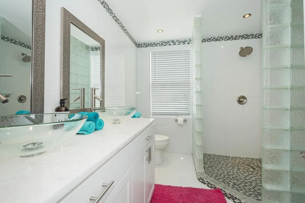 Estero Estate #2 - Two Bedroom Apartment
