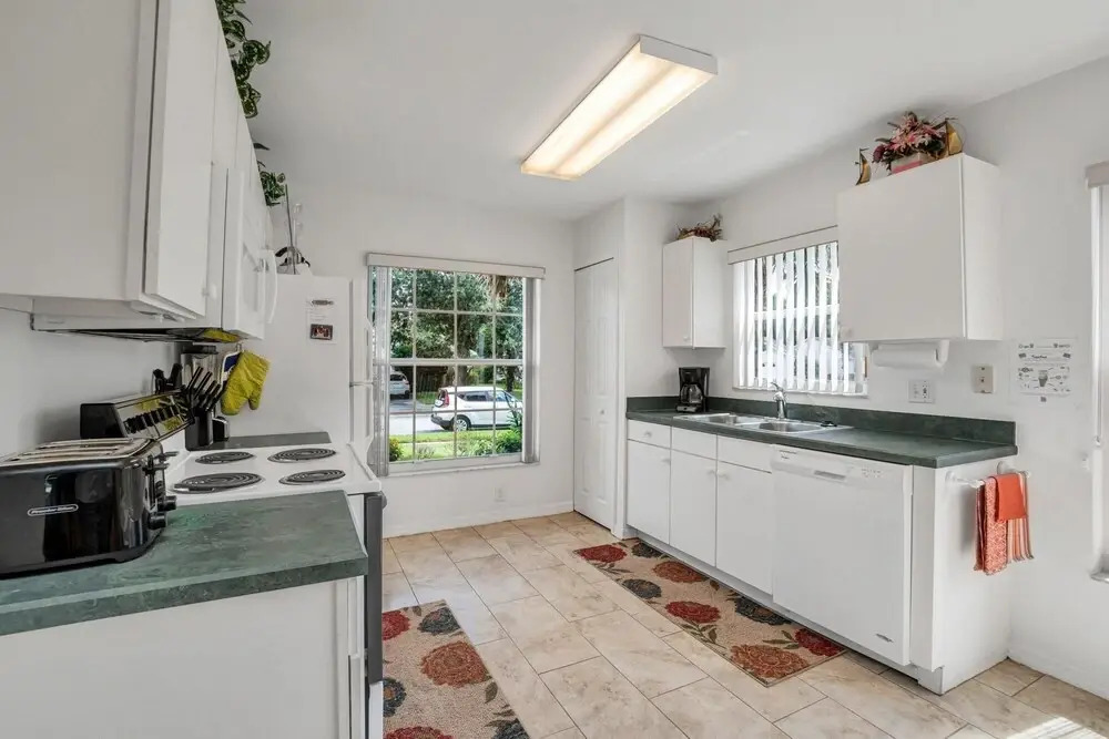 Near Disney Beautiful Family Home 2 Br 2 Bt Pool