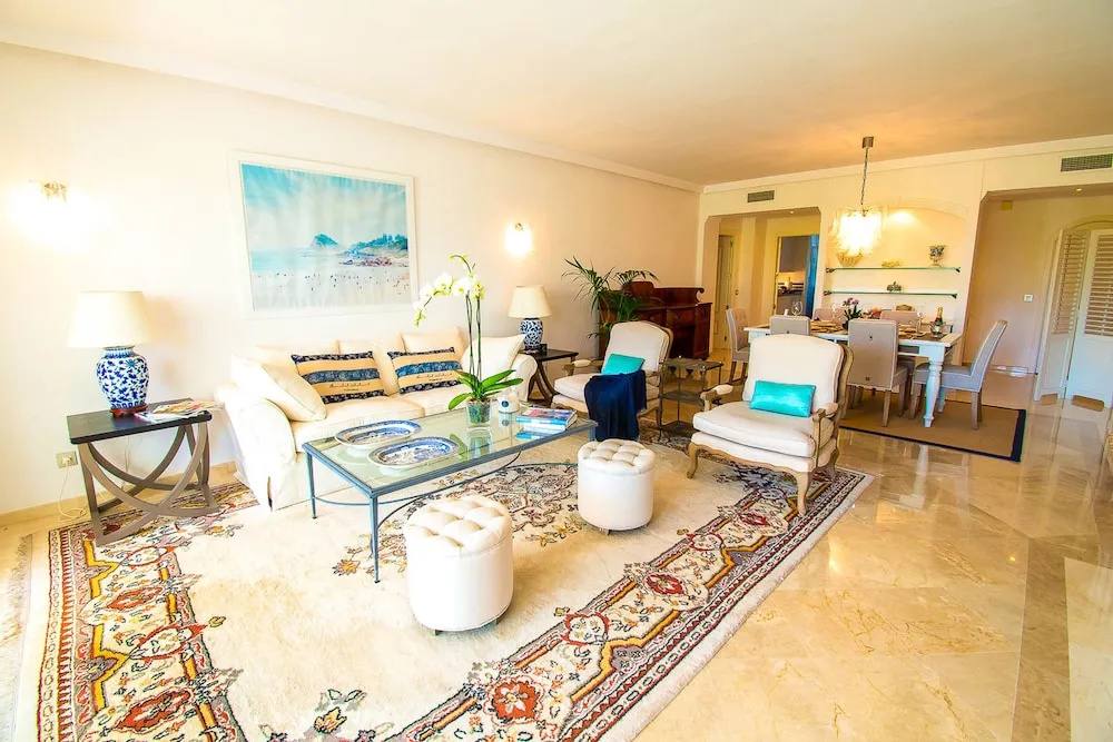 OleHolidays Palm Beach con acceso a la playa
