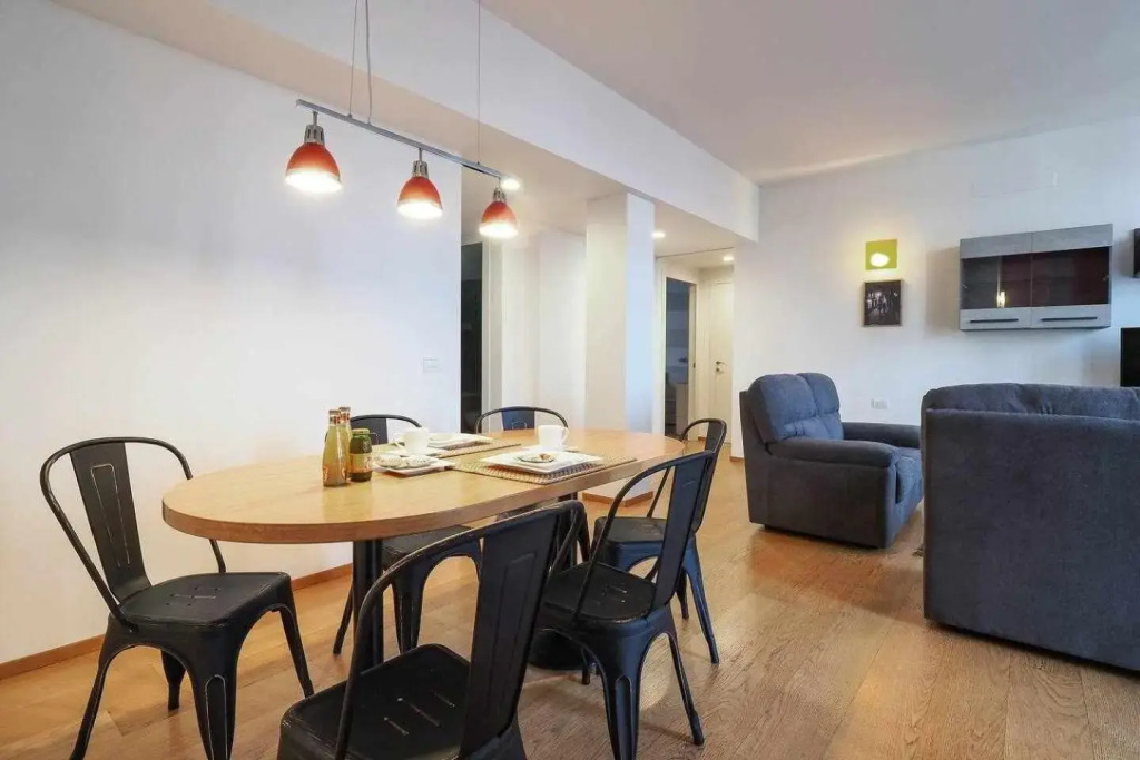 UCA14 Luxury large apartment with private terrace in Citylife