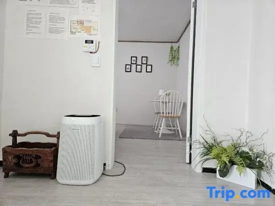 Right next to quiet residential area, spacious garden3 rooms (Q, Q,SS)
